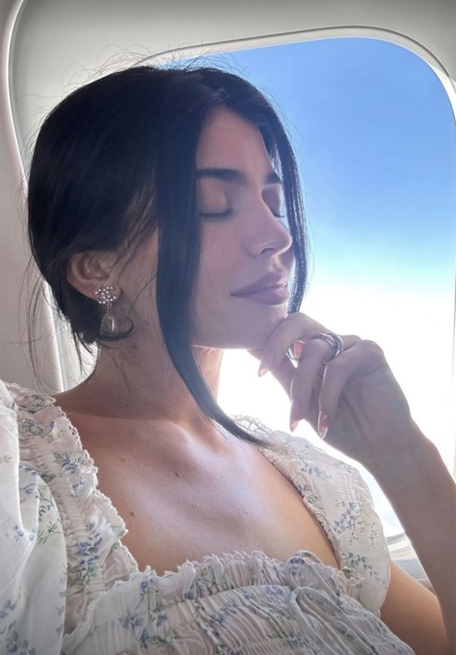 A selfie of Kylie Jenner on a private jet.