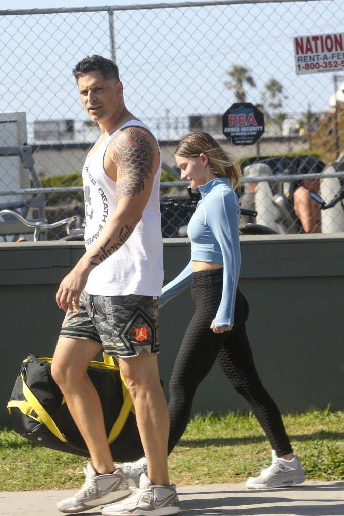 Joe Manganiello and Caitlin O'Connor leaving a gym.
